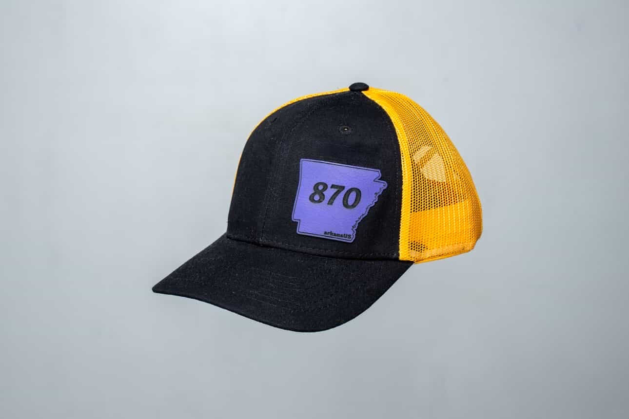 870 arkansUS Black and Yellow Gold w Purple State Patch-Mesh Baseball Cap