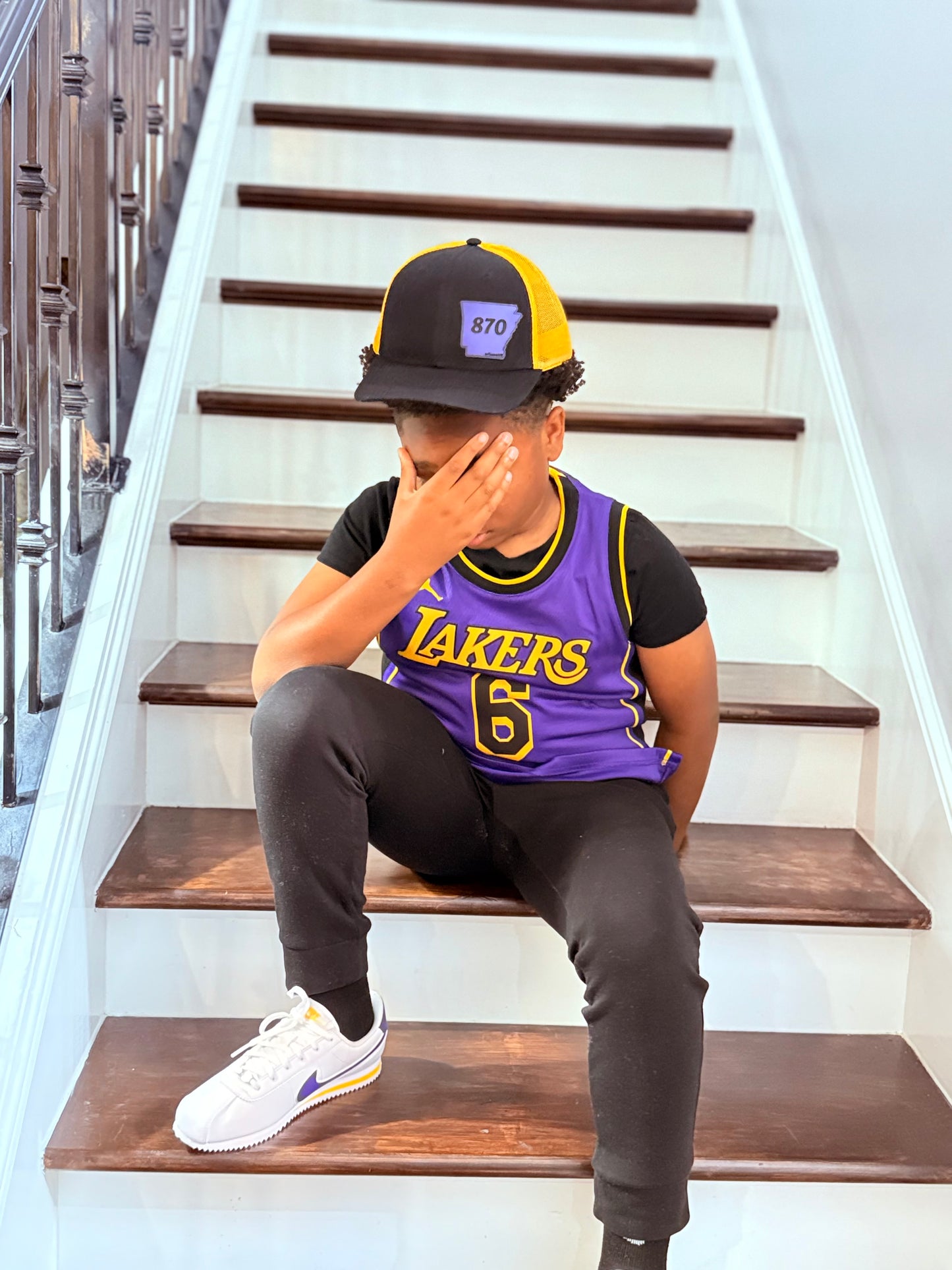 870 arkansUS Black and Yellow Gold w Purple State Patch-Mesh Baseball Cap