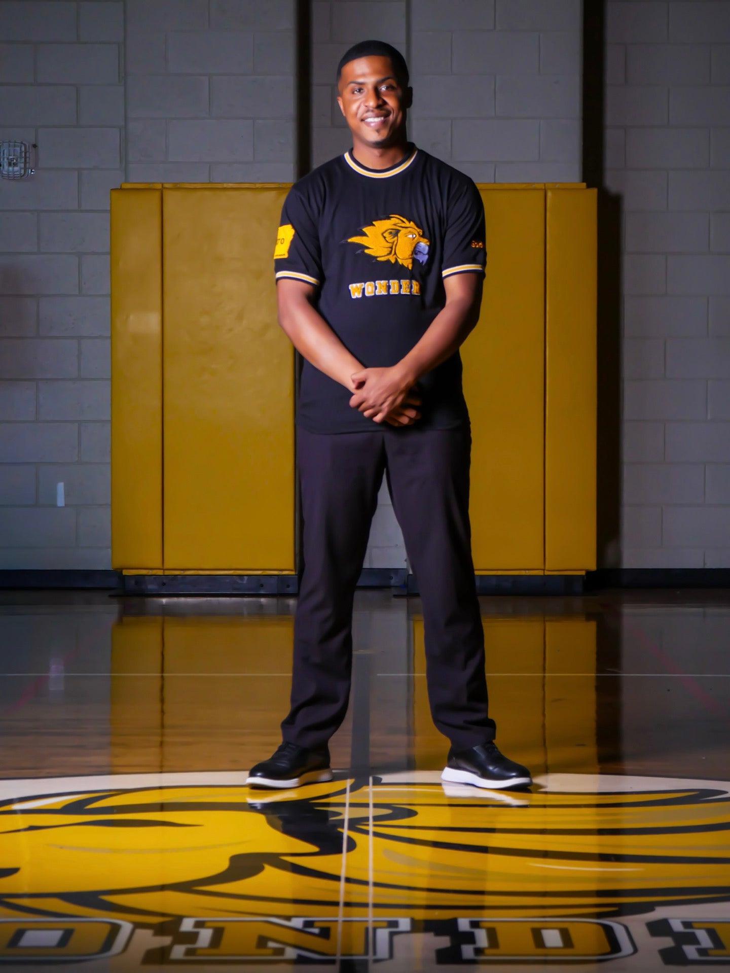 Wonder Jr. High - Golden Lions - Black, Yellow/Gold- White- ArkansUS Crewneck T-SHIRT with-870 State Patch